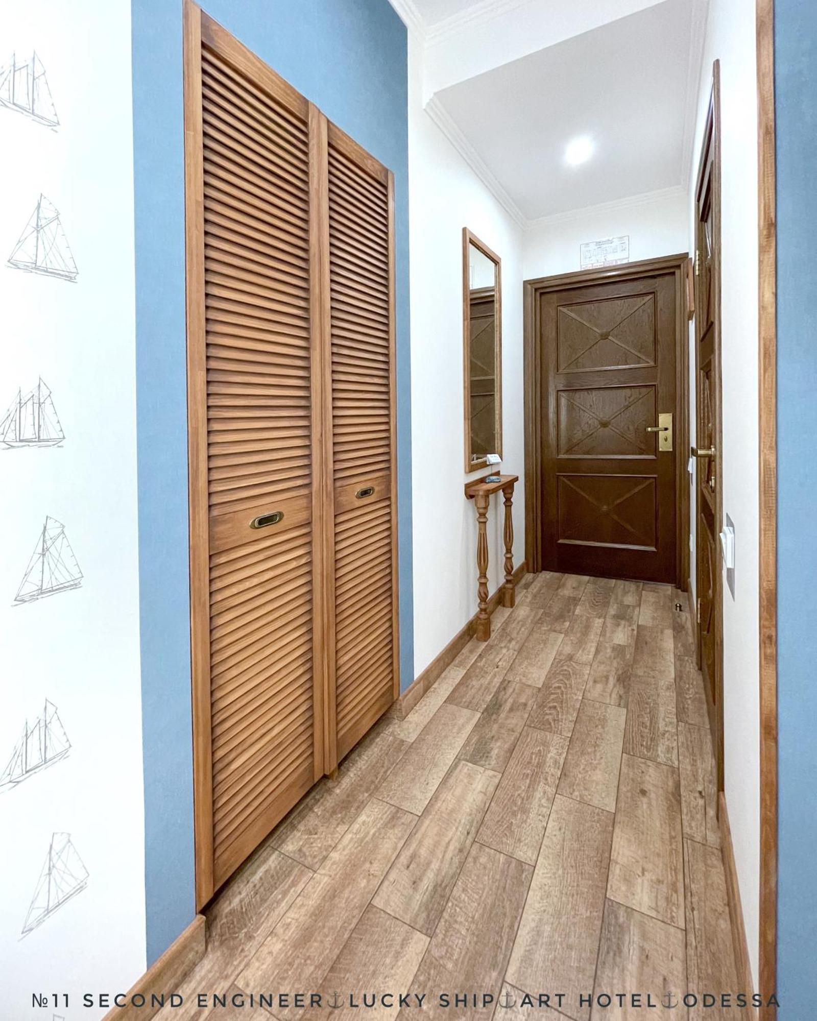 Lucky Ship Art Hotel Odesa Habitación foto