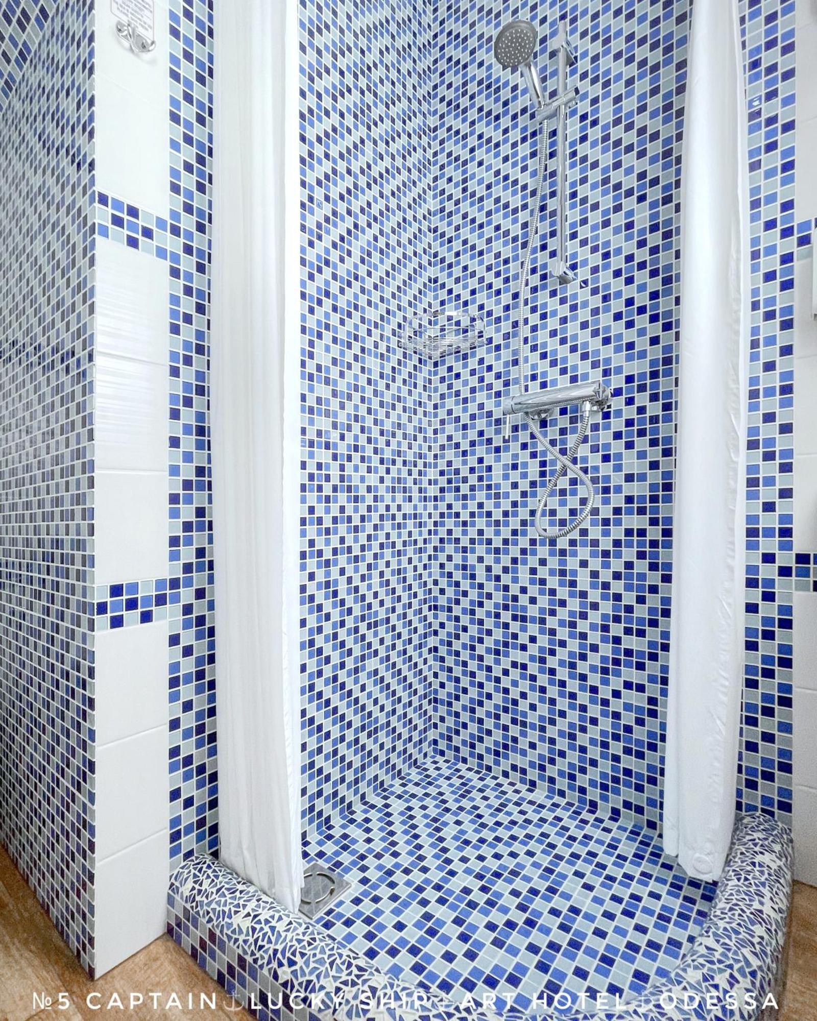 Lucky Ship Art Hotel Odesa Habitación foto